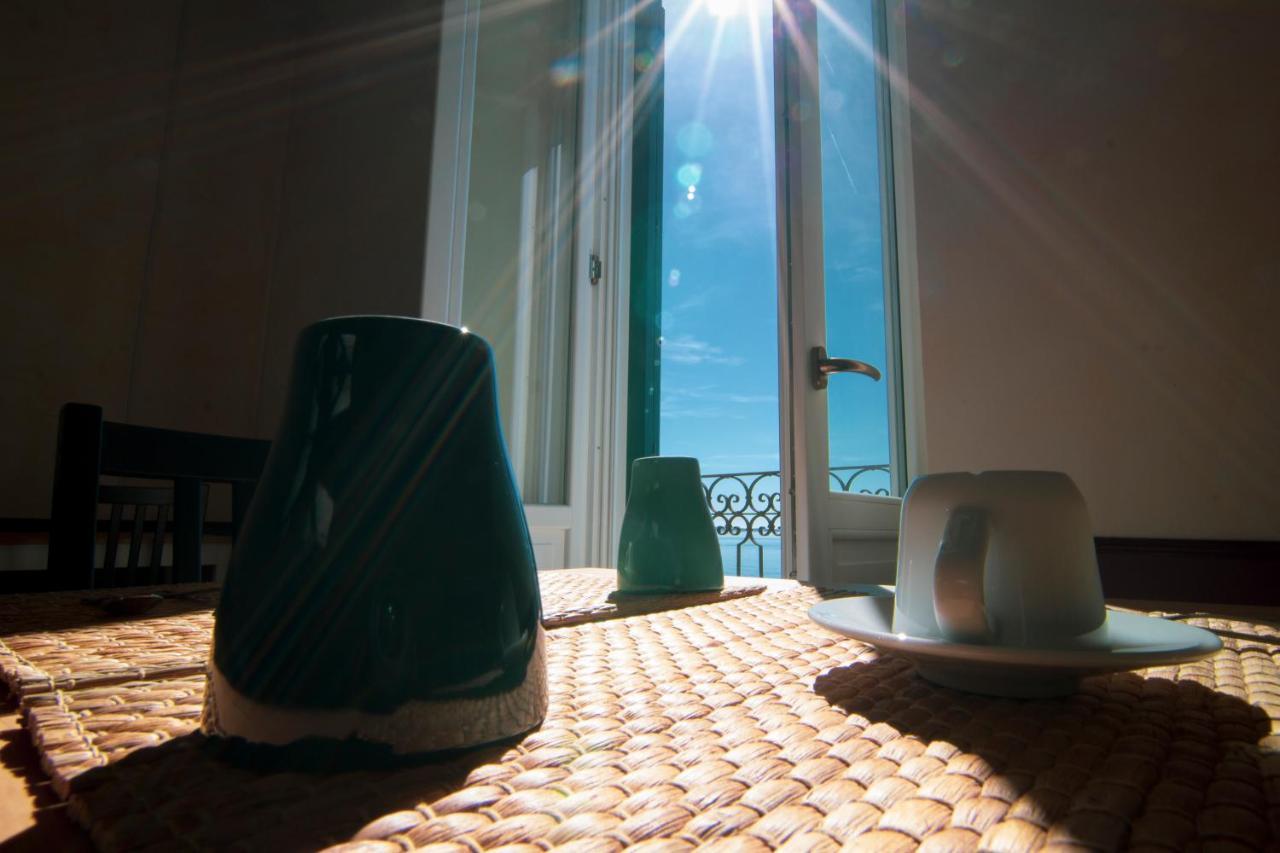B&B Le Finestre Sul Mare Taranto Ngoại thất bức ảnh